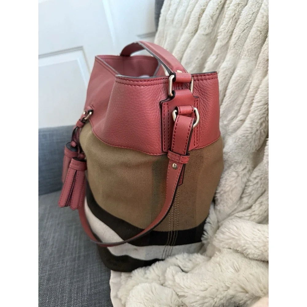 Burberry Grainy Calfskin Canvas Mega Check Medium Ashby Tassel Hobo Pink‎